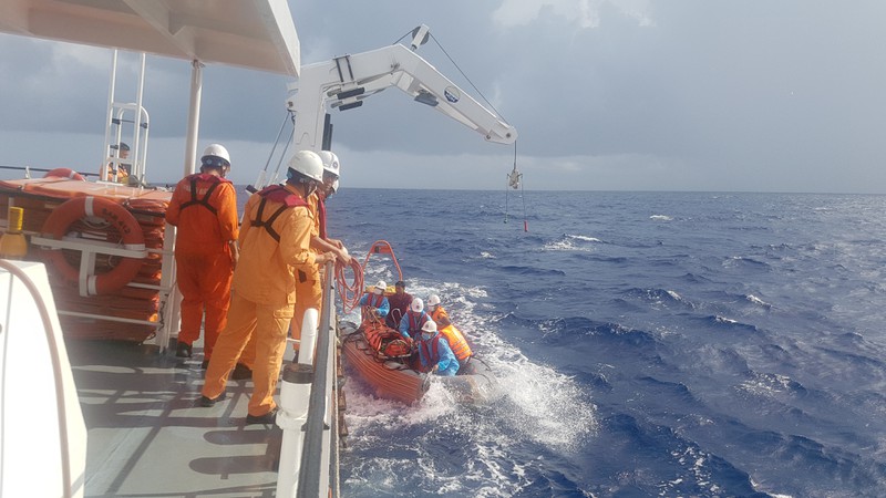 cuu thanh cong ngu dan thoat con nguy kich gan quan dao hoang sa hinh 1