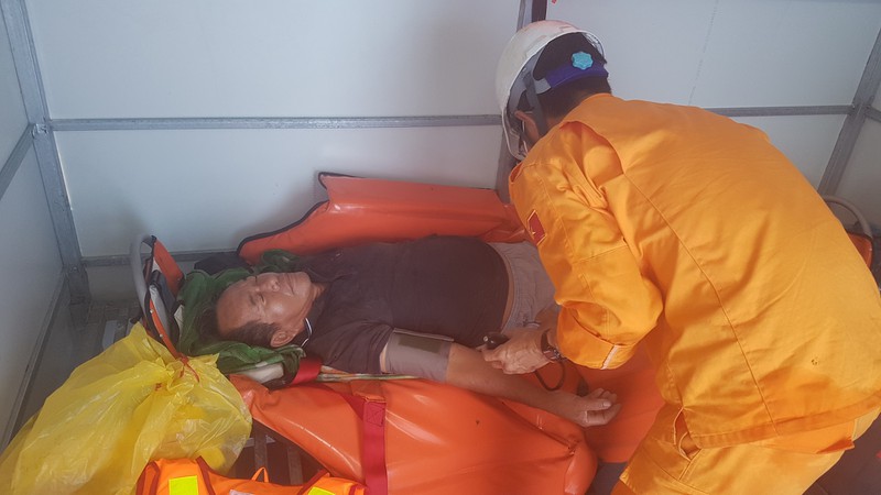 cuu thanh cong ngu dan thoat con nguy kich gan quan dao hoang sa hinh 3