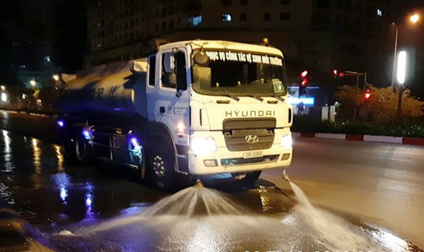y kien trai chieu ve viec chi hon 100 ty rua duong o ha noi hinh 1