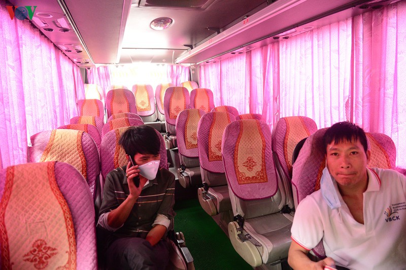 dich covid-19 phuc tap, doanh nghiep van tai hanh khach lo pha san hinh 2