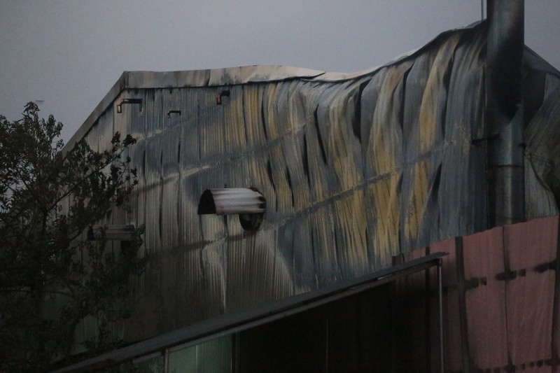 hien truong vu chay xuong go o cum cong nghiep binh phu - ha noi hinh 11