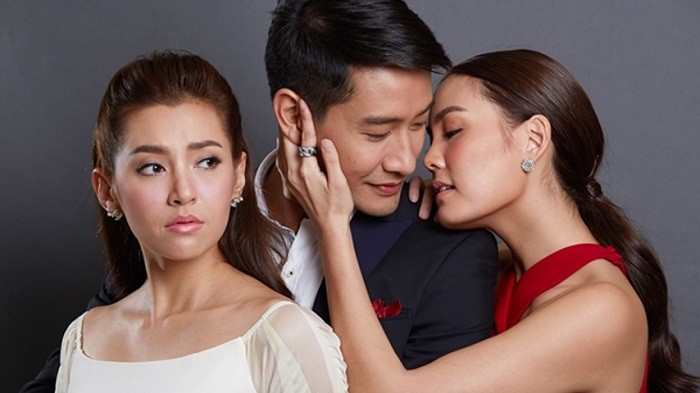 khi "tieu tam" cay cu lan nhau hinh 2