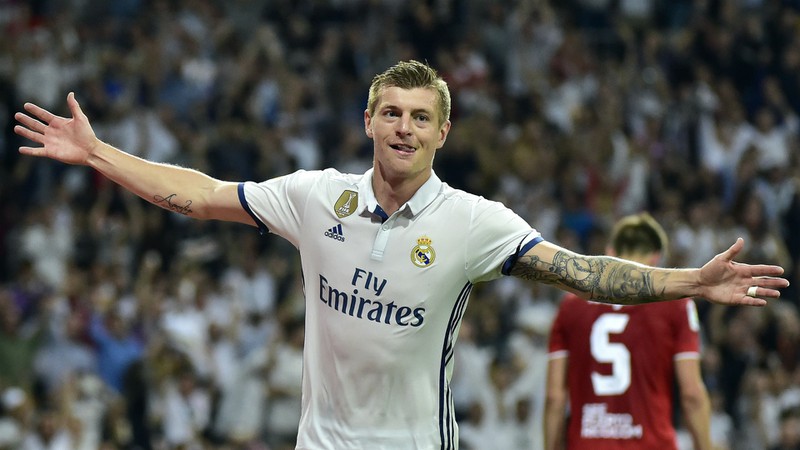 chuyen nhuong 6/1: mu gay soc voi kroos, chelsea nham "than dong" hinh 1