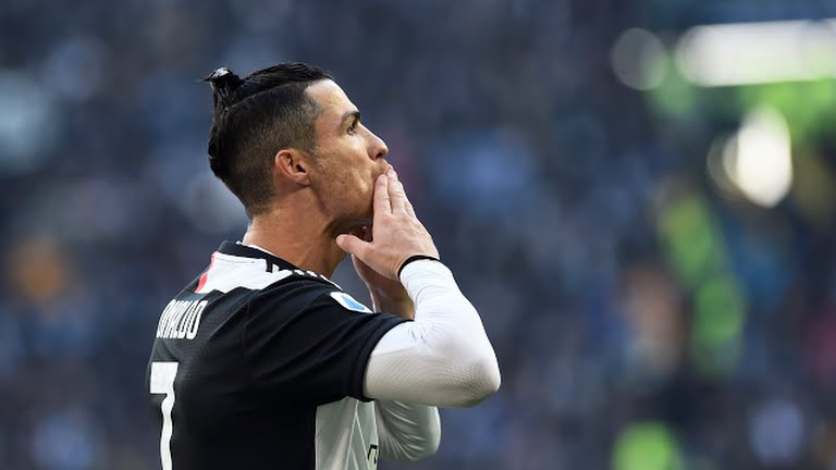 tuong thuat juventus 3-0 fiorentina: ronaldo ghi cu dup hinh 2