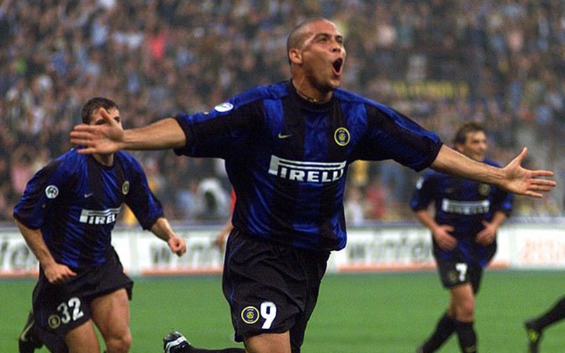 10 cau thu ghi 50 ban nhanh nhat serie a: ronaldo thua mot nguoi hinh 9
