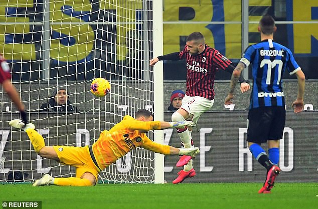 toan canh inter milan 4-2 ac milan: bi kich cua zlatan ibrahimovic hinh 1