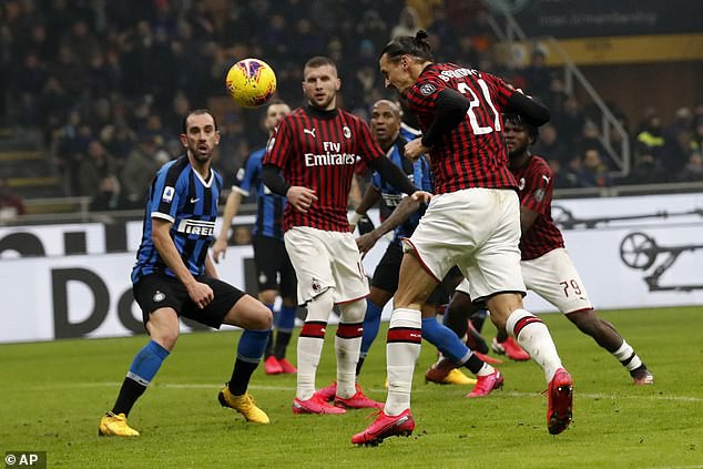 toan canh inter milan 4-2 ac milan: bi kich cua zlatan ibrahimovic hinh 2