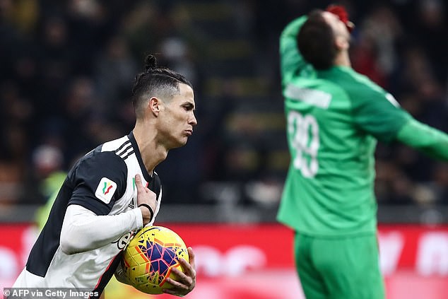 tuong thuat ac milan 1-1 juventus: ronaldo ghi ban hinh 2