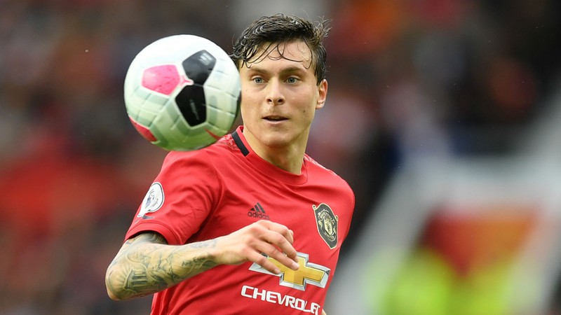 doi hinh mu o tran chien voi chelsea: fernandes "tiep dan" cho ighalo? hinh 5