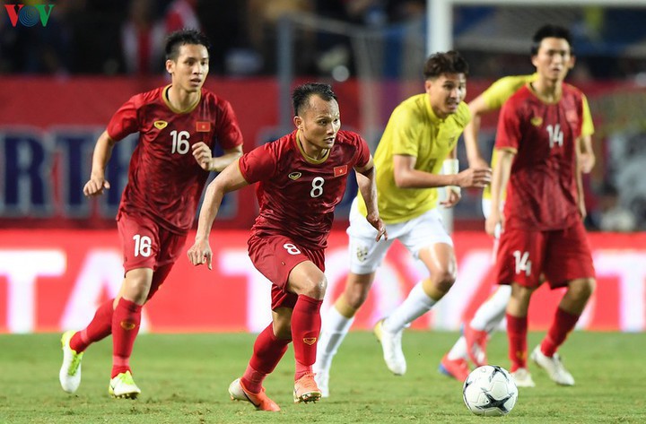 dt viet nam dau dt malaysia: hlv park chon ai de thay trong hoang? hinh 1
