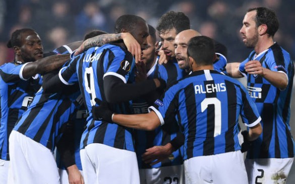tran inter milan - ludogorets phai da kin vi covid-19 hinh 1