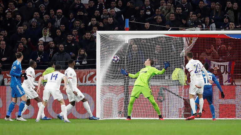 truc tiep real vs man city | lyon vs juventus: khong co cho cho sai lam hinh 3