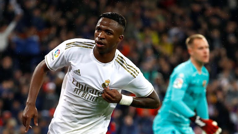toan canh real madrid 2-0 barca: man lot xac ngoan muc cua los blancos hinh 6