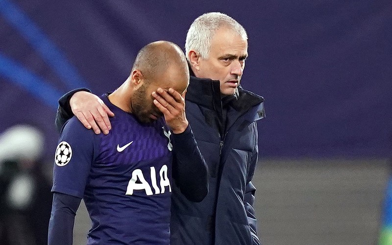 thong ke te hai cua hlv mourinho sau tran rb leipzig 3-0 tottenham hinh 1