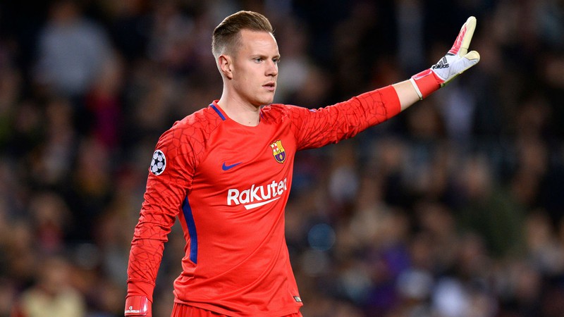 dua hoi bayern munich, stegen "voi tien" barca hinh 1