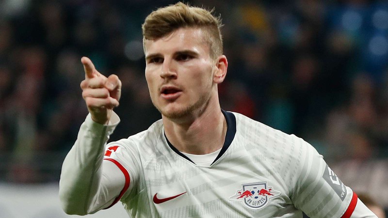 top 10 tien dao co hieu suat ghi ban nhat chau au: messi kem ronaldo hinh 5