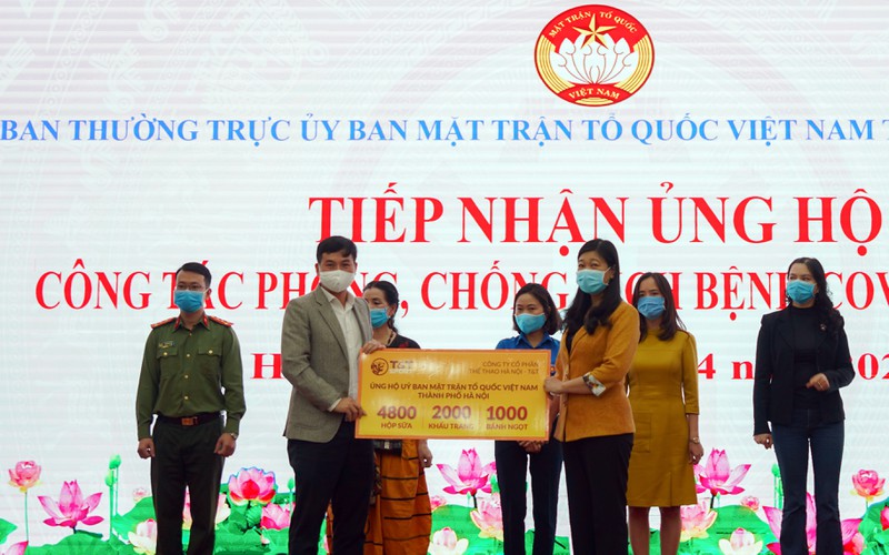 dan sao ha noi fc ung ho mot ngay luong phong chong dich covid-19 hinh 1