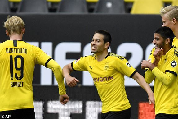 ket qua bong da dortmund 4-0 schalke 04: erling haaland ghi ban hinh 2
