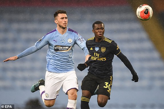 ket qua bong da man city 3-0 arsenal da bu vong 28 premier league hinh 8