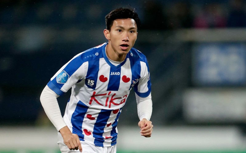 doan van hau "bien mat" khoi doi hinh cua sc heerenveen hinh 1