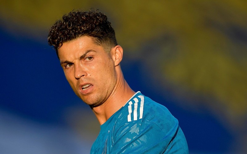 juventus thua dau, lo co hoi vo dich som trong ngay ronaldo mo nhat hinh 1