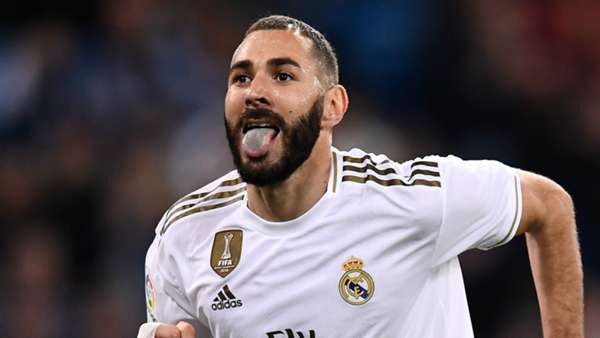 "chiec giay vang chau au" 2019/2020: ronaldo that the so voi immobile hinh 14