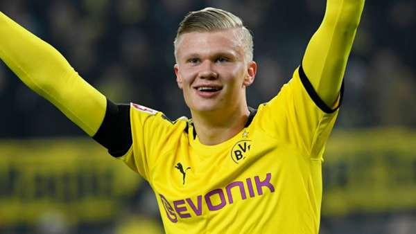 "chiec giay vang chau au" 2019/2020: ronaldo that the so voi immobile hinh 7
