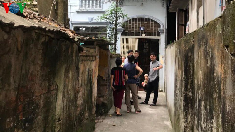 tranh chap dat dai, em chong rut dao dam chi dau tai ha noi hinh 1