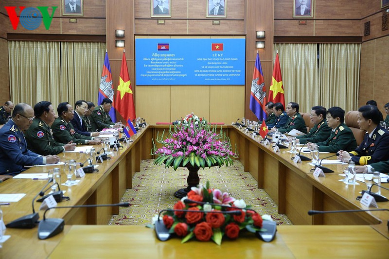 bo truong ngo xuan lich don bo truong quoc phong lao va campuchia hinh 5