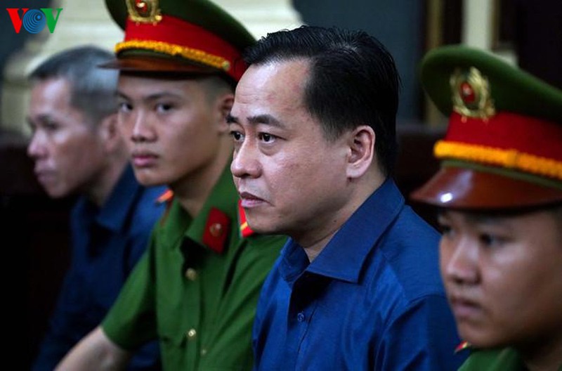 vu "nhom" va nhieu cuu can bo chu chot da nang hau toa hinh 2
