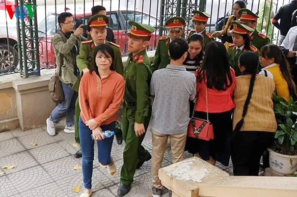 nong 24h: cuu thuong uy cong an "gai ma tuy" bi tuyen 7 nam tu hinh 1