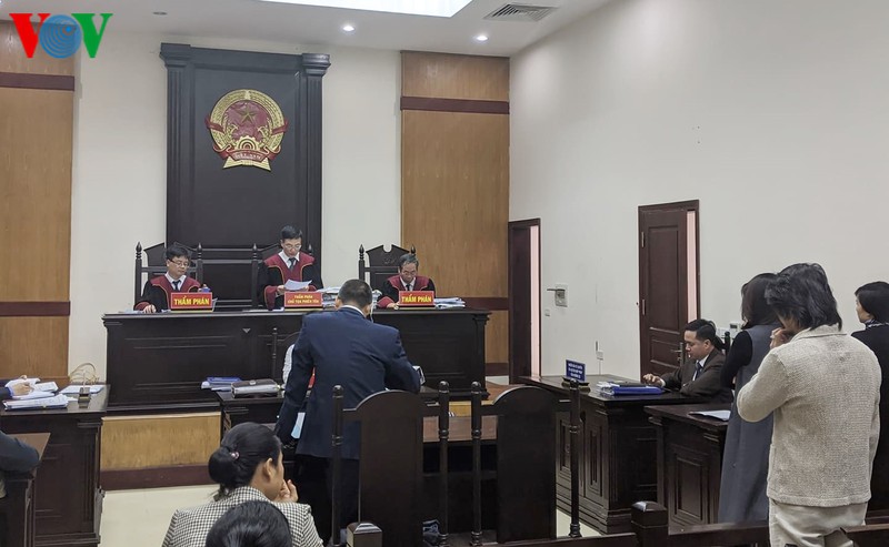 dao dien viet tu va cty tuan chau hoa giai, dung tranh chap ban quyen hinh 2