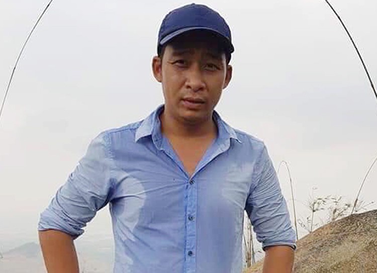 nong 24h: cai va khi choi co bac ngay tet, no sung ban 4 nguoi hinh 1
