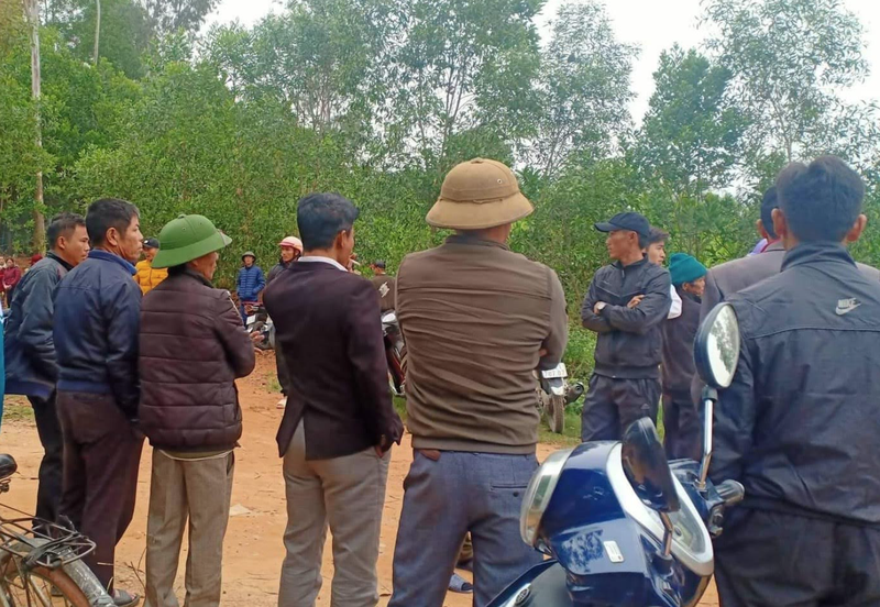 di vao trang trai, phat hien 2 nguoi dan ong tu vong bat thuong hinh 1