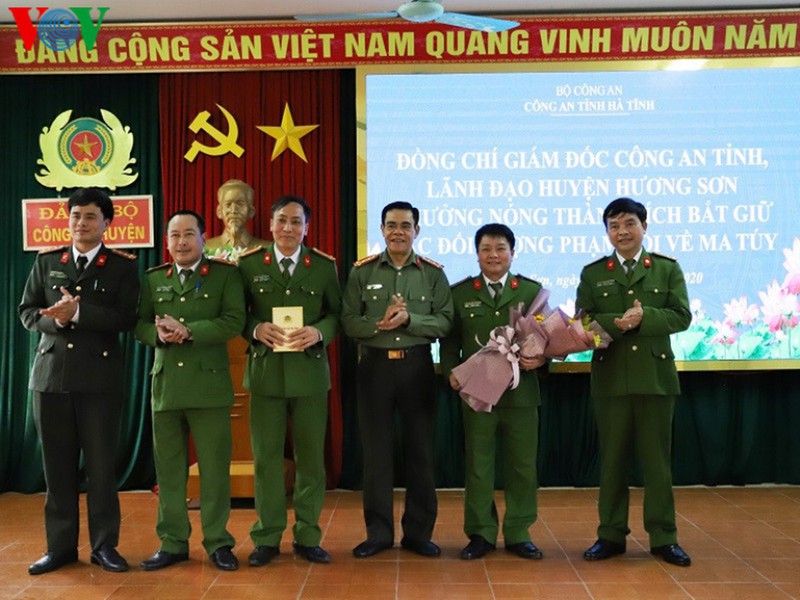 can canh lo "hang trang" 45 kg ma tuy da bi cong an ha tinh bat giu hinh 8