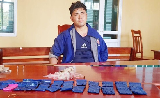 bi tuyen 20 nam tu vi van chuyen ma tuy qua bien gioi hinh 1