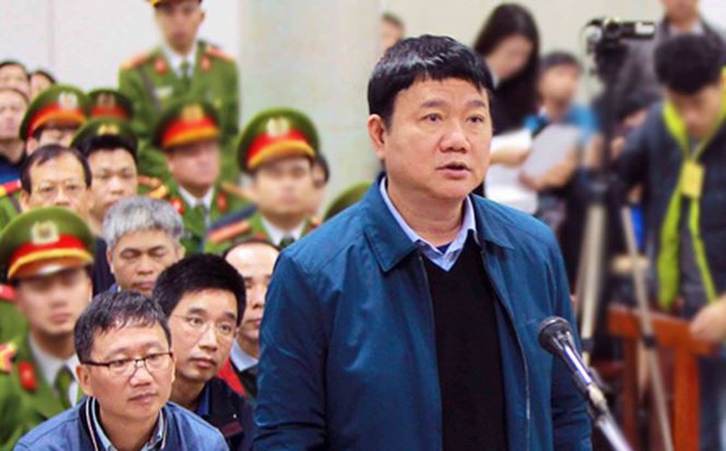 ong dinh la thang va nhung lan "sa chan" tai tap doan dau khi viet nam hinh 2