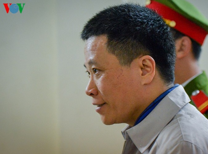 ong dinh la thang va nhung lan "sa chan" tai tap doan dau khi viet nam hinh 6
