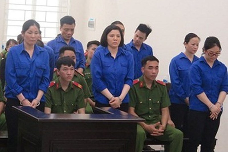 van chuyen ma tuy bang tau hoa, 10 doi tuong bi tuyen an tu hinh hinh 1