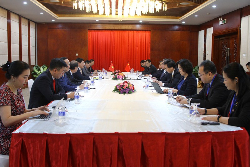 pho thu tuong pham binh minh gap bo truong ngoai giao trung quoc, lao hinh 2