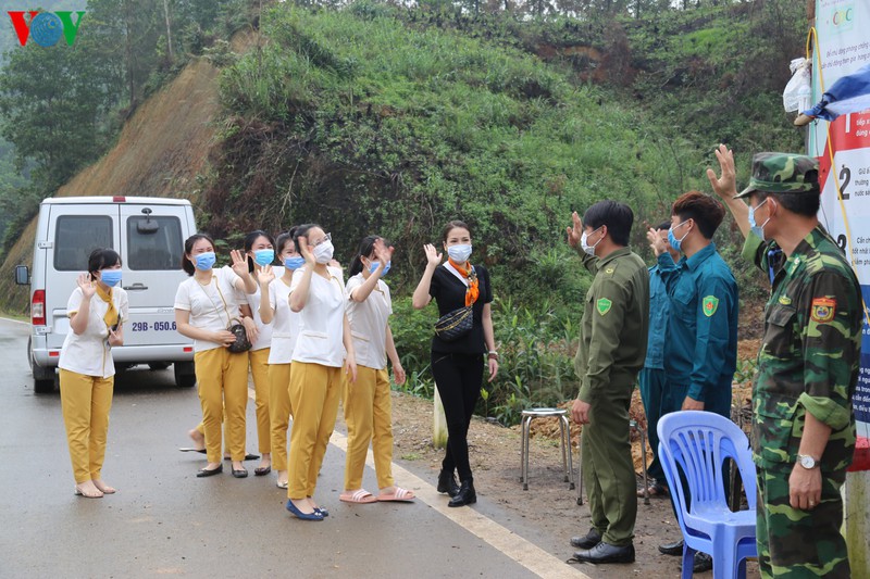 chong dich covid-19 tren duong tuan tra bien gioi quang ninh hinh 3