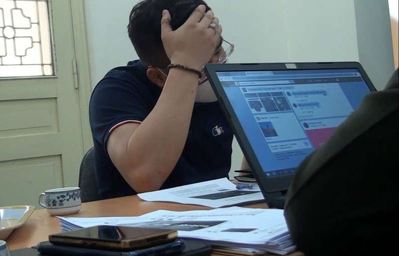 facebooker d.n.q bi cong an moi lam viec vi dang tin that thiet hinh 1