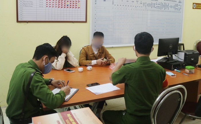 chong dich covid-19: cong an ha noi xu phat hang chuc truong hop vi pham hinh 1