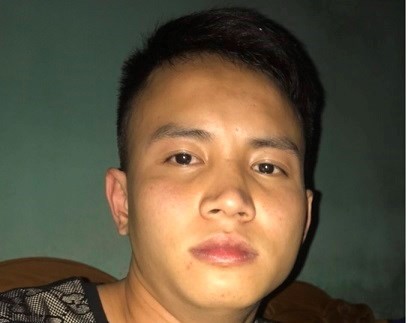 nong 24h: len con cuong ghen, doi tuong tuoi xang dot nguoi hinh 3