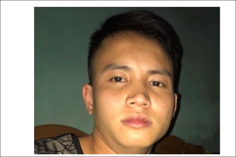 tam giu doi tuong dieu khien xe lao vao can bo tai chot kiem dich covid-19 hinh 1