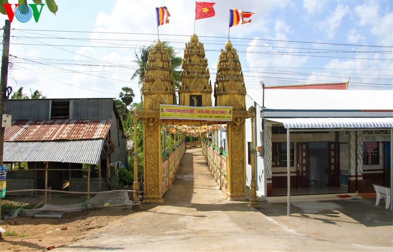 dong bao khmer nam bo don tet chol chnam thmay voi tinh than chong dich hinh 15