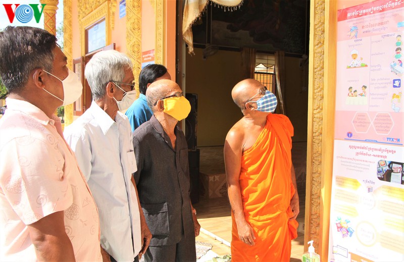 dong bao khmer nam bo don tet chol chnam thmay voi tinh than chong dich hinh 16