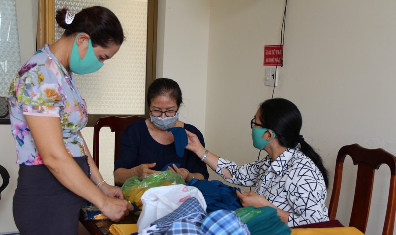 phat mien phi gan 40.000 khau trang vai tai vung tau hinh 1