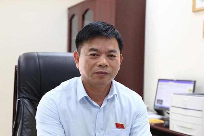 "cong an can lam ro viec co bao ke, lam ngo cho duong "nhue" hay khong?" hinh 1