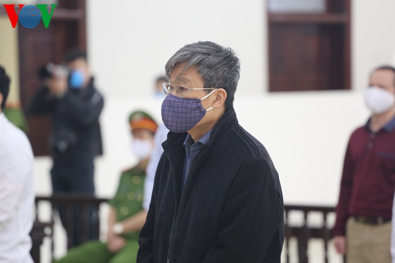 bi cao nguyen bac son khai da "nan ni phia avg de huy hop dong" hinh 1